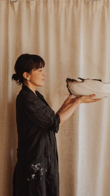We are happy to share our new video featuring the world of the Japanese artist Miyouki Nakajima, documented over the past few weeks.
In this video, you can discover a sensitive, self-taught artist, who draws inspiration from raw nature, shaping her poetic universe through fabrics, textures, and colors. It’s pure authenticity derived from the natural world.
Beautiful music by Nobuyuki Nakajima
@nakajima_nob
#savoirfaire #video